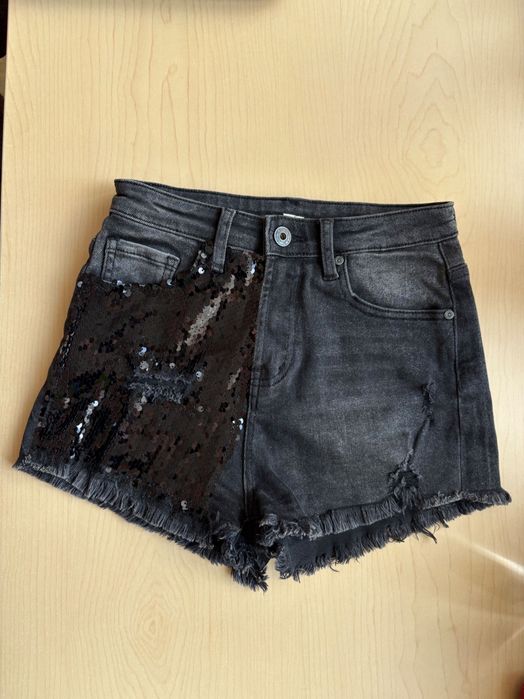 Нови черни къси панталонки