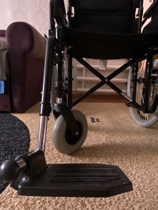 Продается инвалидная каляска