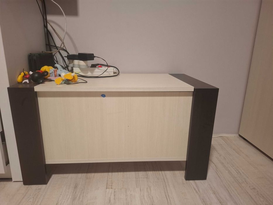 детски гардероб, скринче  и бюро