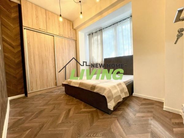 Продава се Тристаен апартамент в Пловдив, Христо Смирненски - 70 кв.м за 2057 €/кв.м - Снимка #5