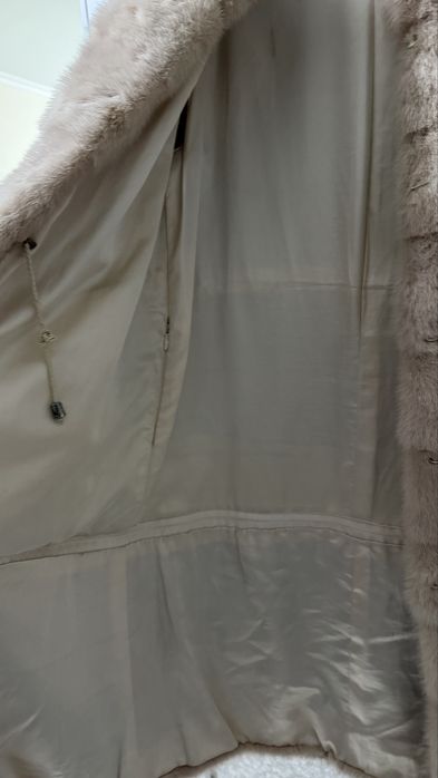 Продам норковую шубу