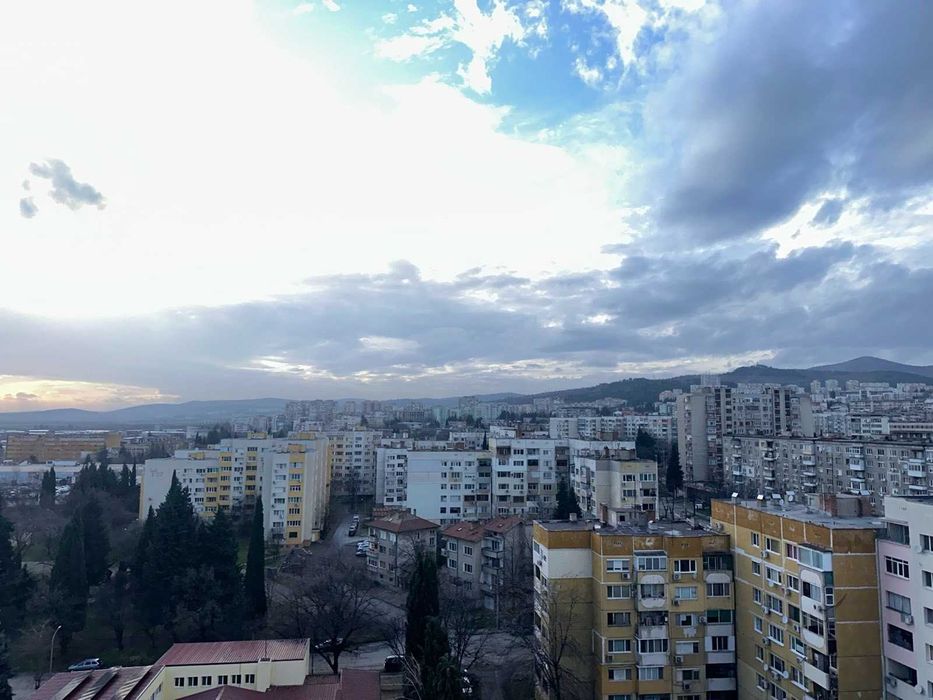 Продава се Двустаен апартамент в Стара Загора, Център - 56 кв.м за 647 €/кв.м - Снимка #1