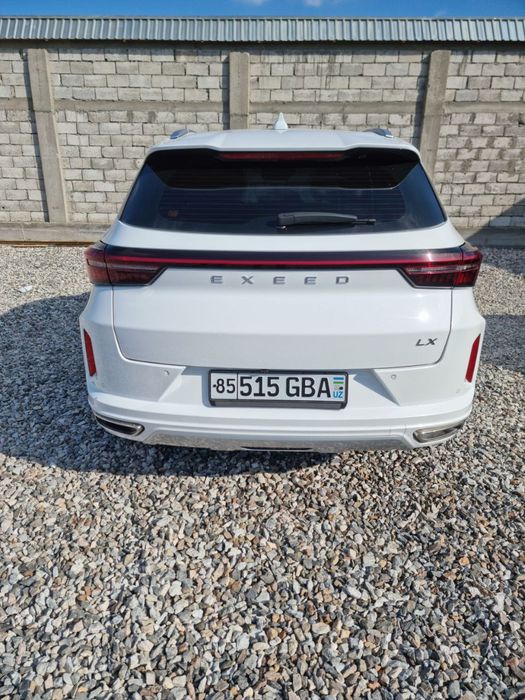 В продаже автомобиль EXEED LX 1.5турбо 2023 года