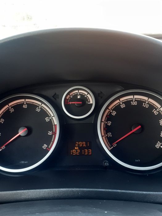 Opel Corsa D 1.2 benzina 70 CP