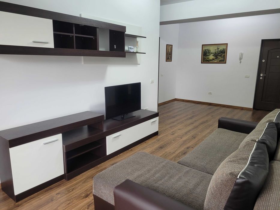 Apartament central in bloc nou