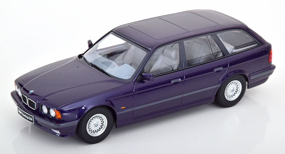 Macheta auto BMW 5 Series E34 1996 1:18 Triple9