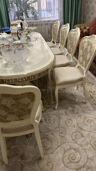 Продам стол стулья