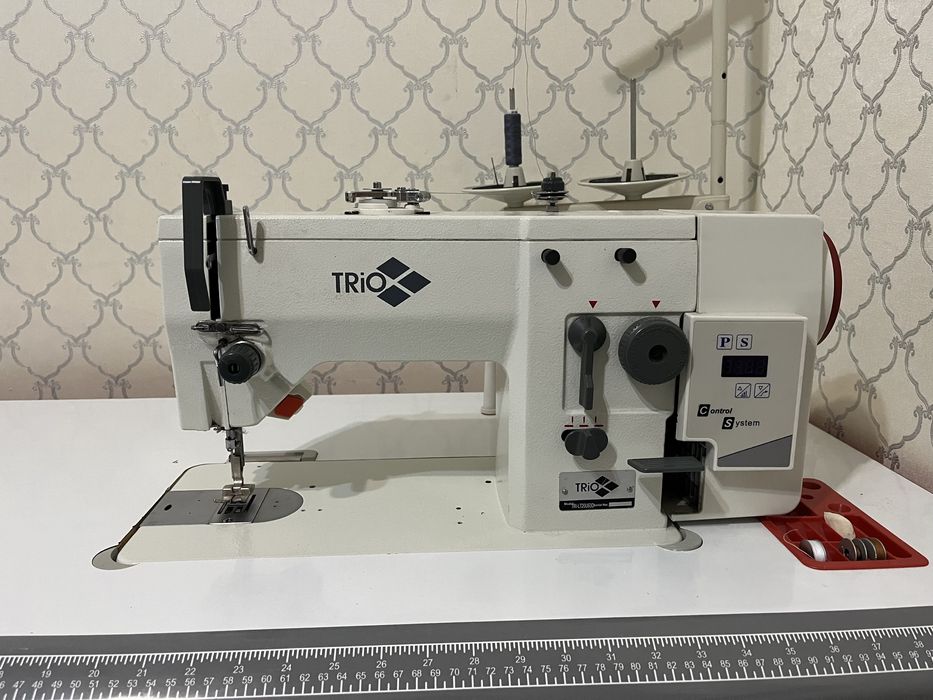 Промышленная швейная машина TRIO