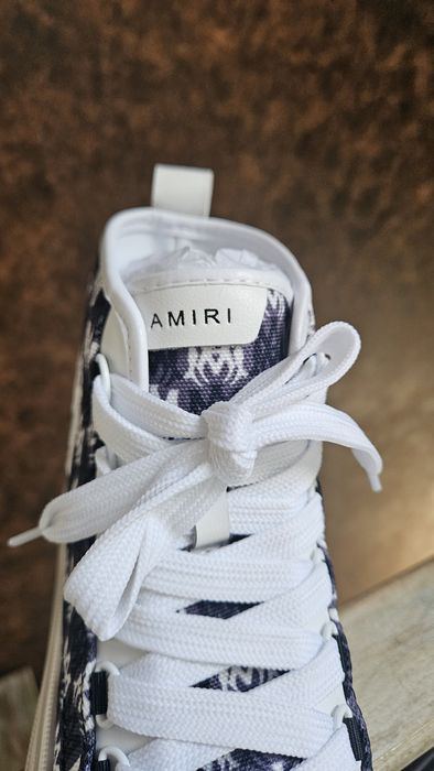 Amiri court high