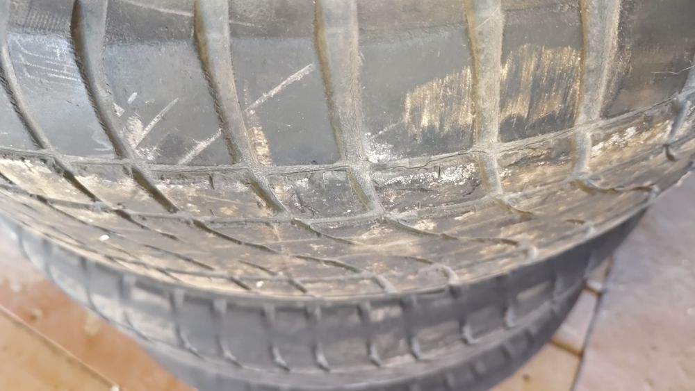 Продам б/у шины р16