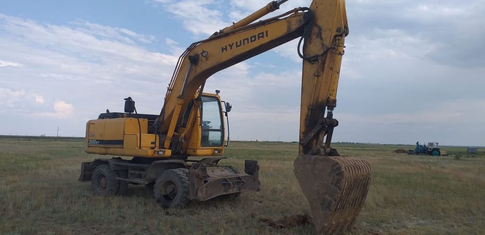 Оказываем услуги колесных экскаваторов хендай 2000w-7