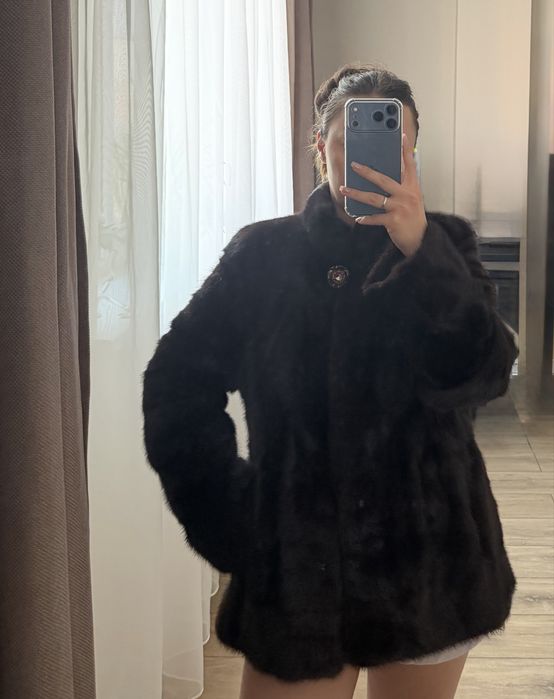 Продам норковую шубу