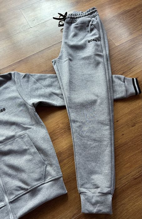 Мъжки,памучен,сив екип Hugo BOSS с гумирано лого