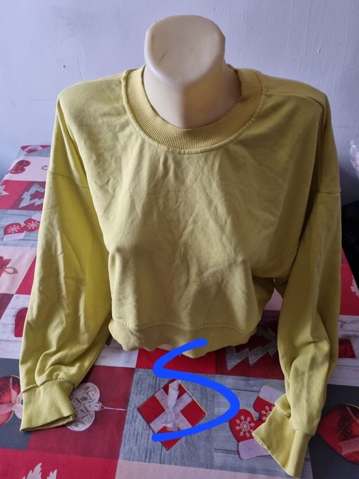 Vând haine second hand în stare bună