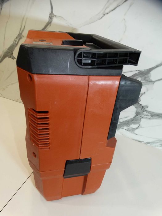 Hilti VC 10M - 22 / Nuron - Акумулаторна прахосмукачка с изтупване