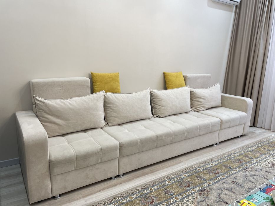 Продается Диван 4 м