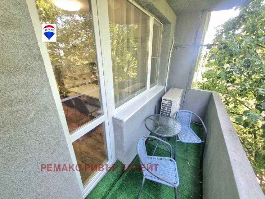 Дава се под наем Едностаен апартамент в Русе, Широк център - 55 кв.м за 306 € - Снимка #4