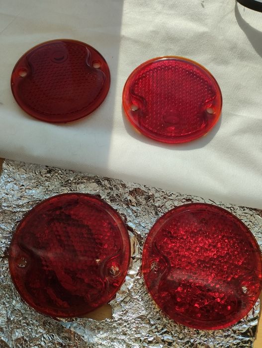 Стекла стоп фонарей