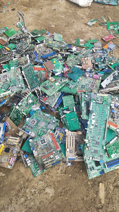 Принимаю платы в любых объемах