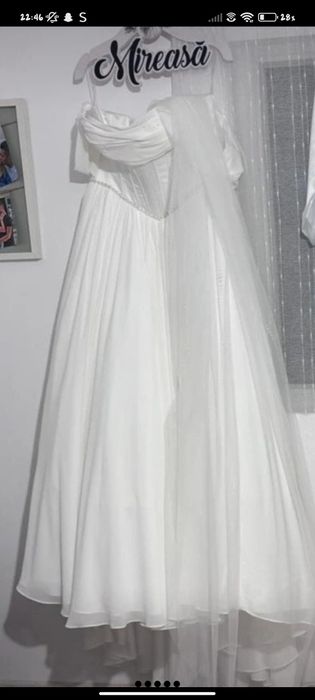 Rochie de mireasa + voal și cronolinaa de 2