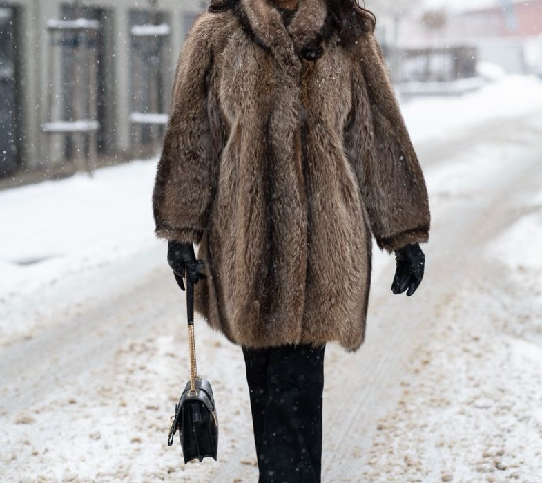 Бежово  палто естествен косъм