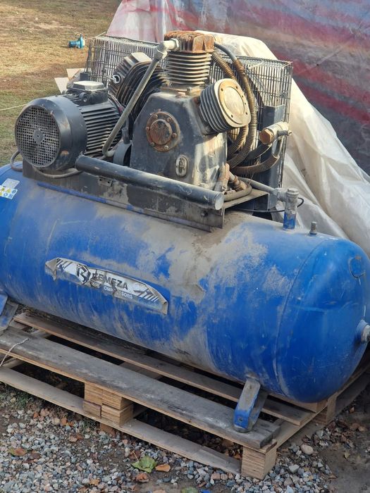 Продам компрессор