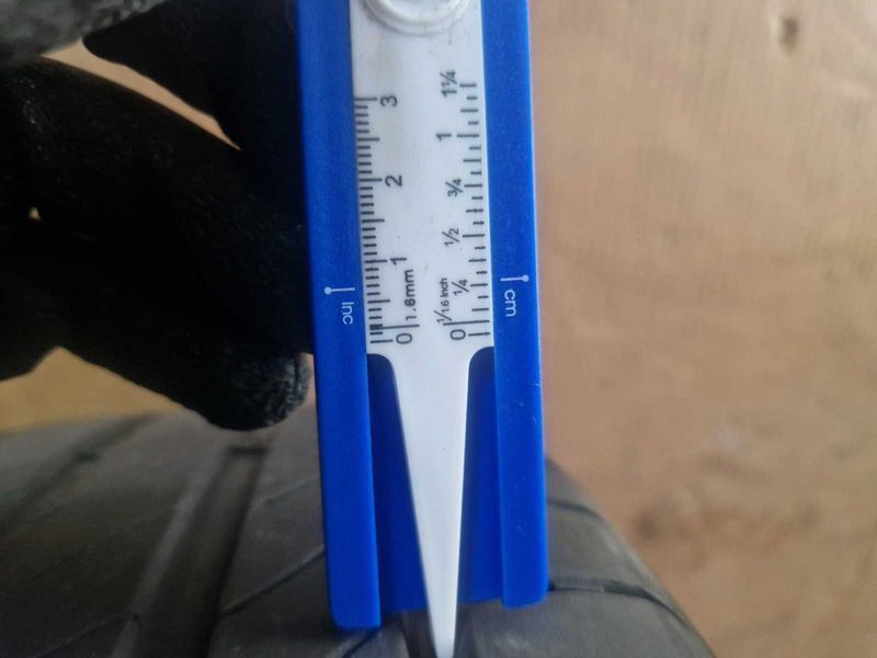 4 Michelin R17 205/50
летни гуми
DOT0120