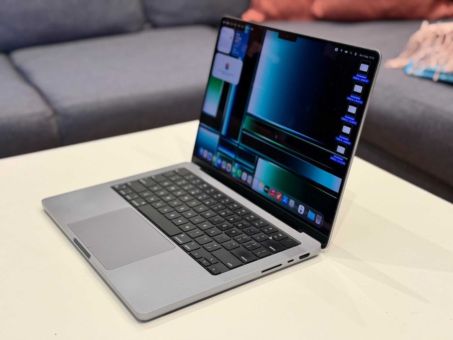 Apple MacBook Pro 14'" M1 Pro, 16 GB RAM, 1 TB