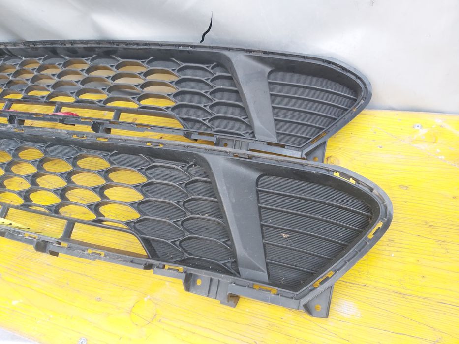 Грил решетка броня Kia Seed 3