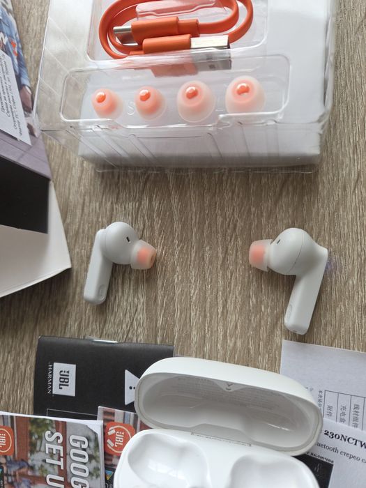 Слушалки JBL TUNE 230NC