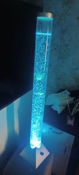 Lampă de podea sau masă