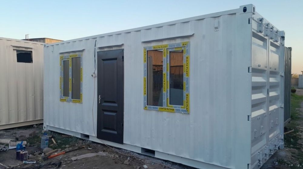 Домик из морских контейнеров продаётся