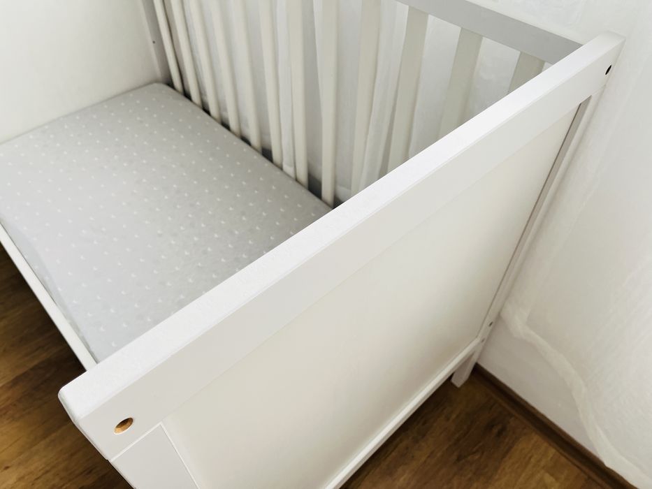 IKEA Бебешко Креватче/ Легло + 60x120 см Бяло SUNDVIK + подарък матрак