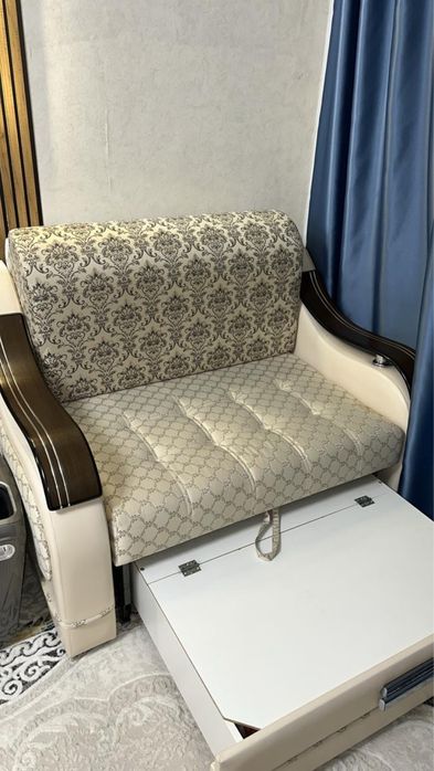 Диван и кресло. Состояние идеальное