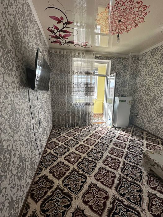 Базардын касы бурынгы Батыр ата бетте 1 ханалы квартира сатылады