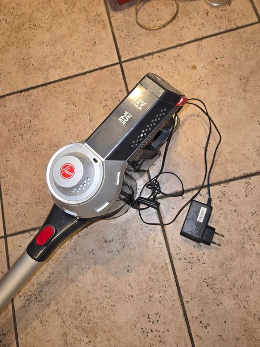 2 Прахосмукачки безкабелни HOOVER 22V