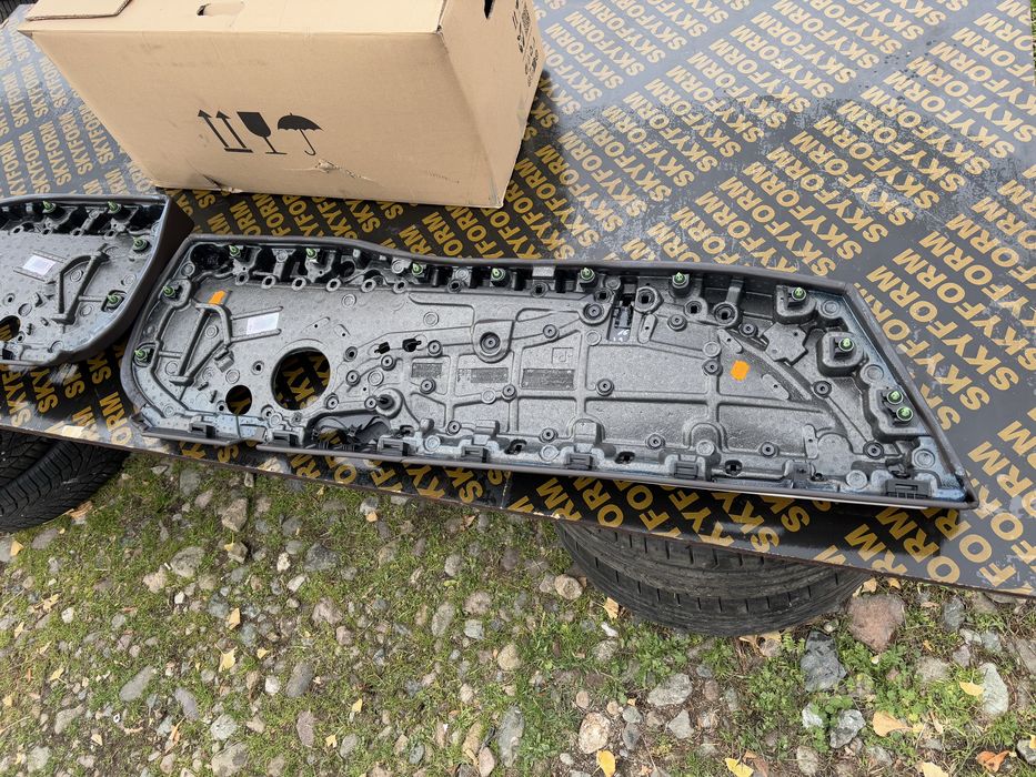 Кора за врата БМВ И8/BMW I8