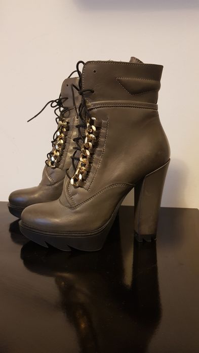 Ghete de piele 37