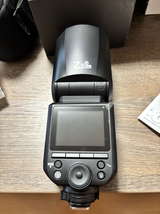 NEEWER Z2 TTL Round Head Flash Speedlite