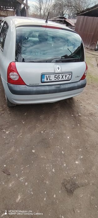 Vând Renault clio 1.2 benzina 16 valve an 2001