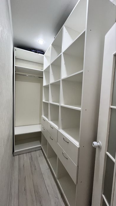 Продаётся гардеробная