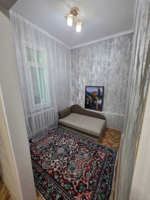 Продаю квартиру.Юнусабад 15 2\2\4 м.Туркистан.Дом быта ИПОТЕКА есть