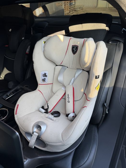 Детско столче за кола + база Cybex Ferrari