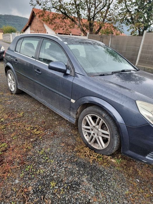 Opel Signum 1.9CDTI 150cp automat