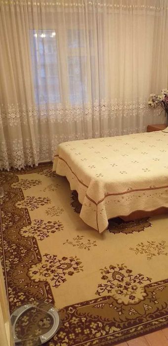 3-комнатная в центре рядом с Flagman: первый этаж, кирпичный дом