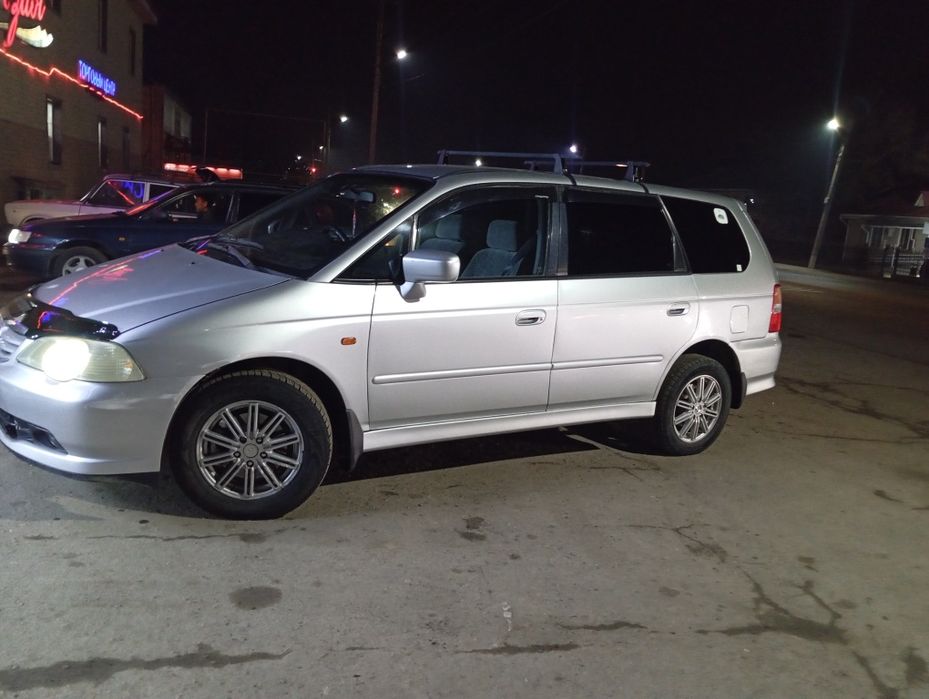 Продам машину Хонда Одиссей
