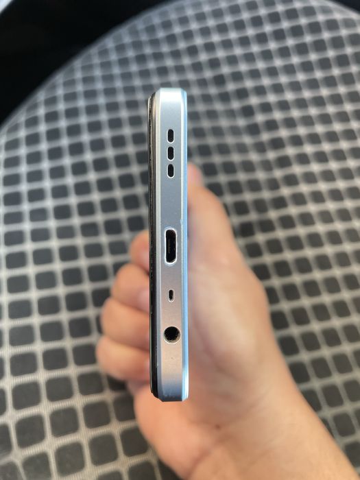 OPPO A17 4/64 OPPO A17 4/64