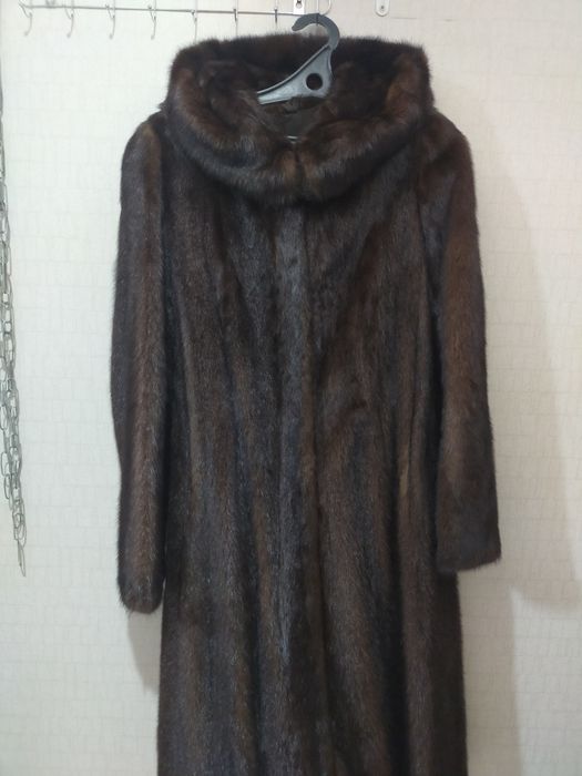 Продам норковую шубу