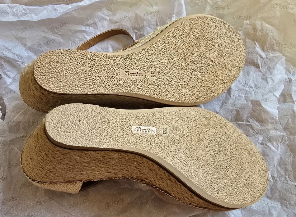 Sandale BATA 38 noi