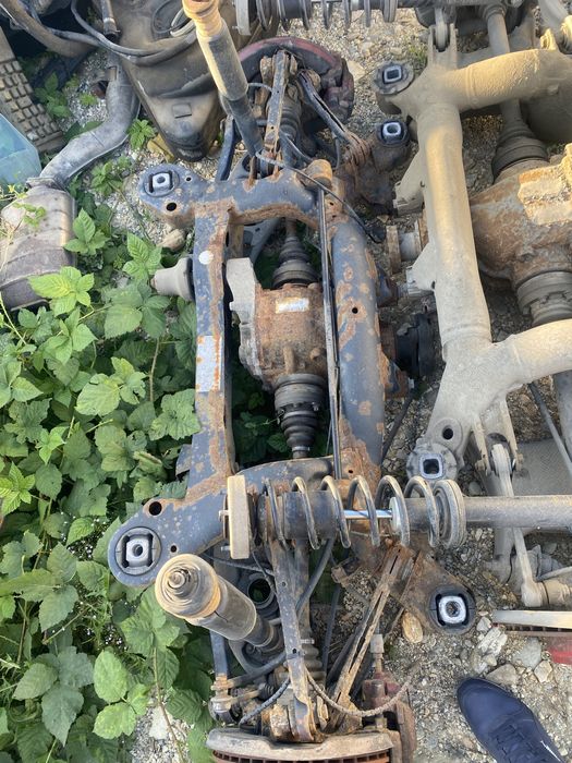 Punte spate, jug motor bmw e90, 320, 525d 163 177cp, 530d 218 e60, e61